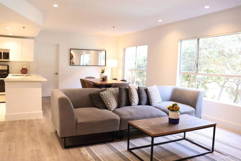 Heart Of West Hollywood 2 Bedroom 2 Bath With Pool - Los Angeles, Los Angeles